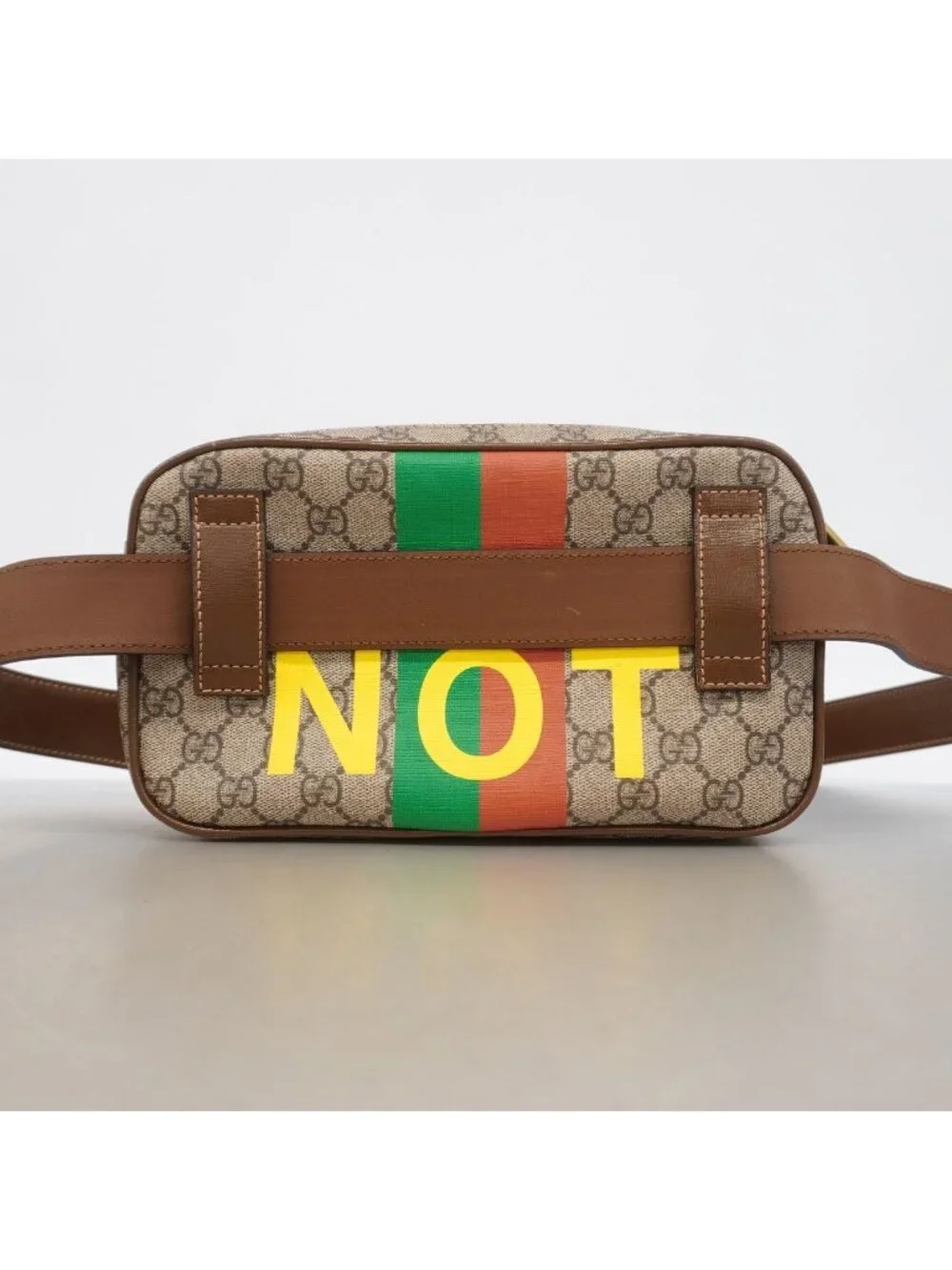 Gucci Shoulder Bag GG Supreme Brown Gold